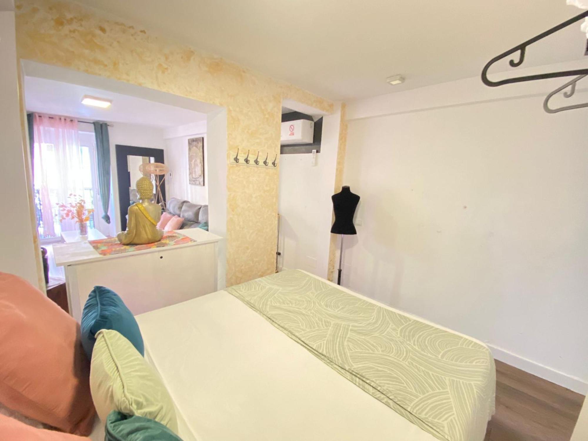 Apartamento Delux มาดริด ภายนอก รูปภาพ