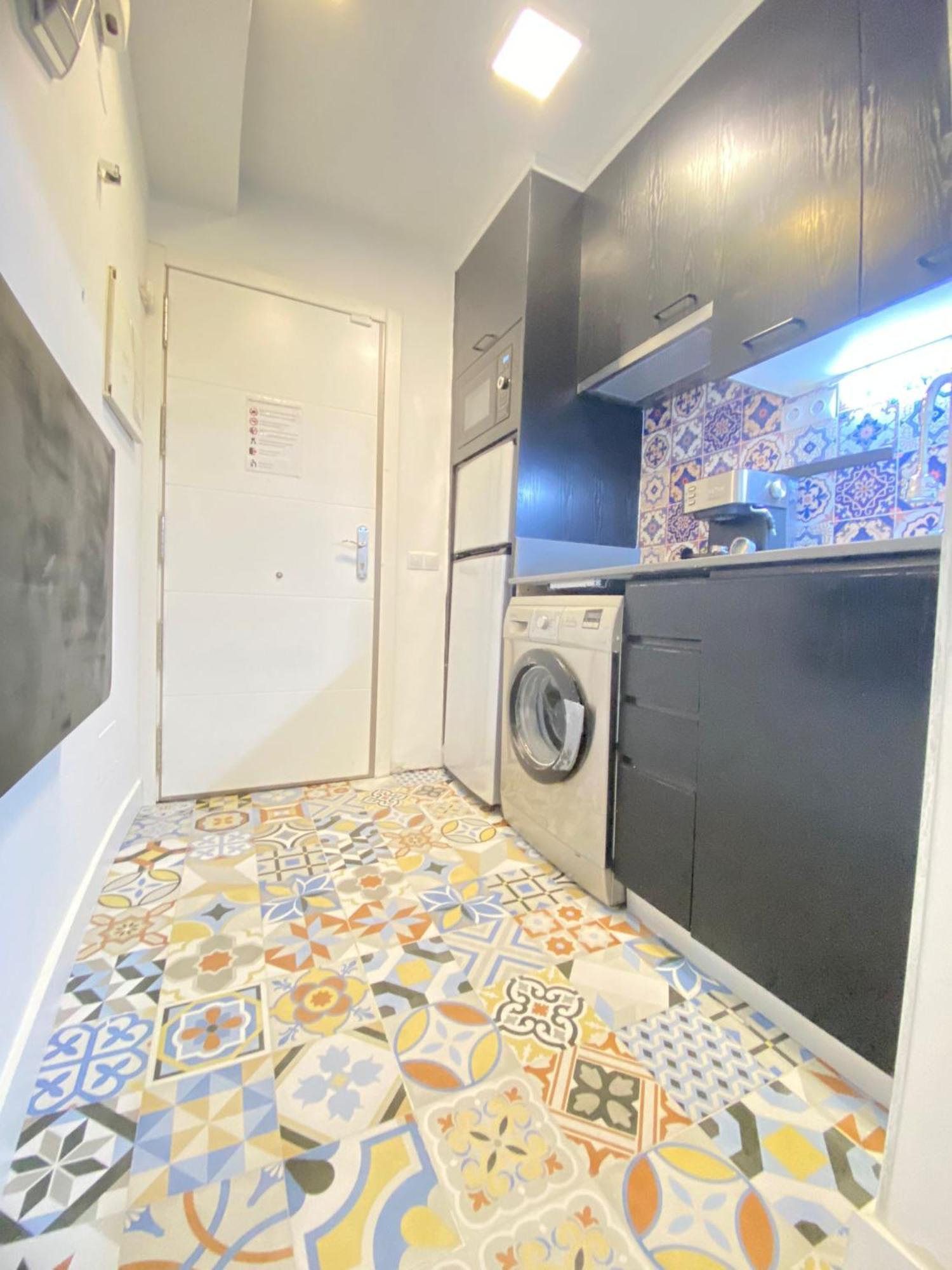 Apartamento Delux มาดริด ภายนอก รูปภาพ